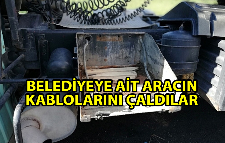 ozgur_gazete_kibris_park_halindeki_aracin_kablolarini_caldilar